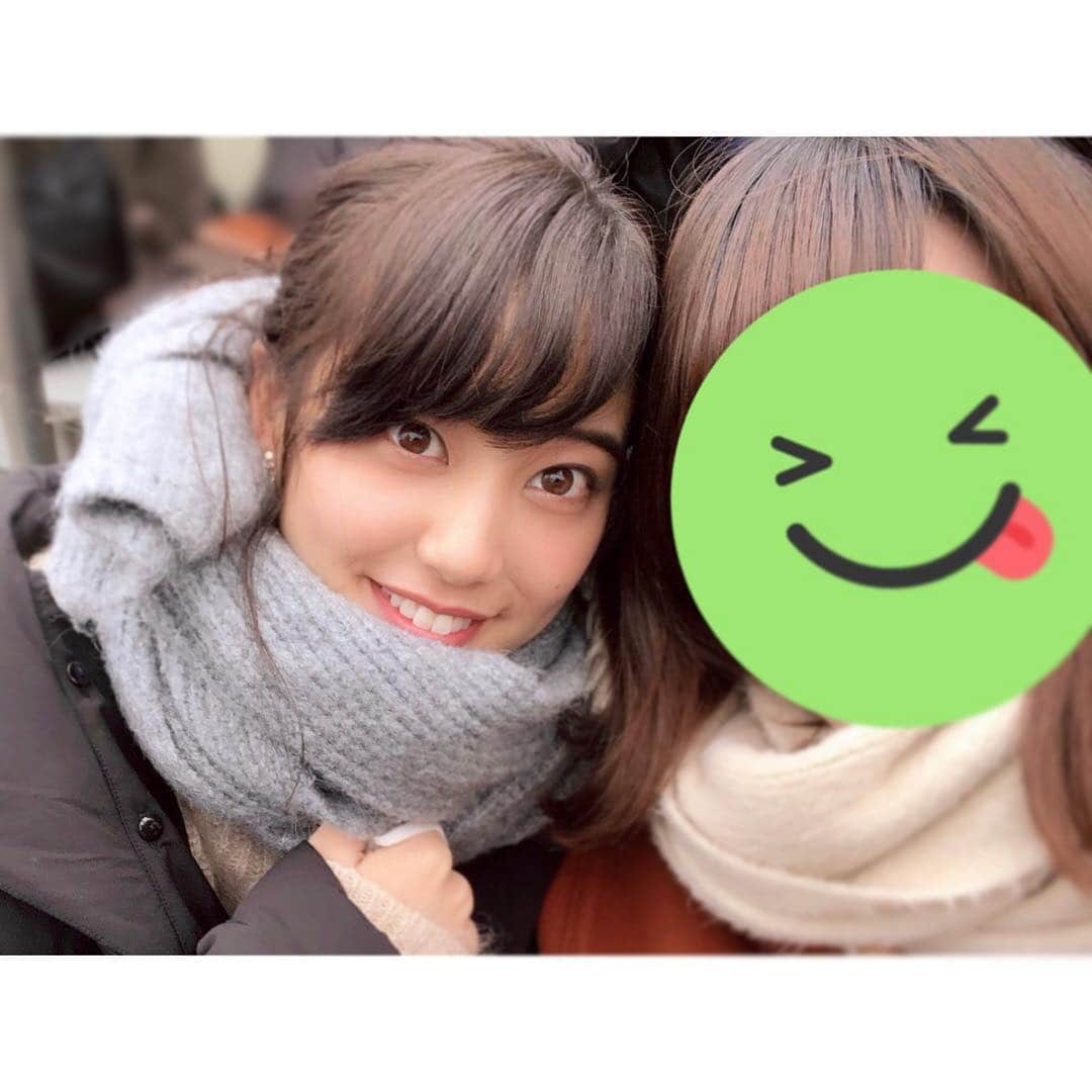 山崎紘菜さんのインスタグラム写真 - (山崎紘菜Instagram)「. Thank you, my sis❤︎ #大学ラグビー選手権決勝 #この間行ってきました #明治大学さんおめでとうございます #トップリーグは来週最後の試合ですよ〜 #このアウターはラグナです」1月14日 23時22分 - hirona_yamazaki