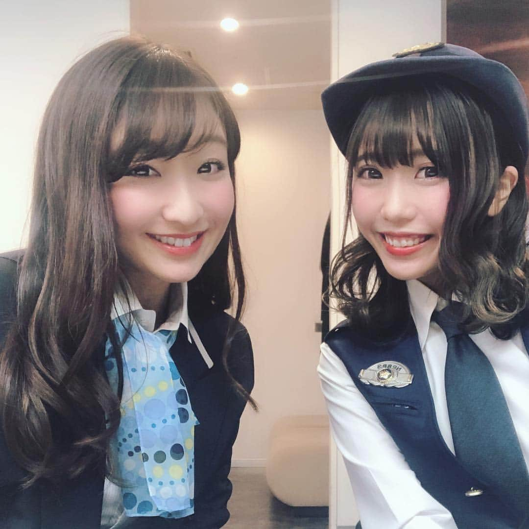 斉藤ひかりさんのインスタグラム写真 - (斉藤ひかりInstagram)「ジョブチューンの収録でした💓 写真は美人婦警のことちゃんと☺️ 私はＣＡさんだよ〜👀✈️ みなさん今日も1日お疲れ様でした✨  #ジョブチューン #番組収録 #model #tbs」1月14日 23時53分 - hikarisaito1027