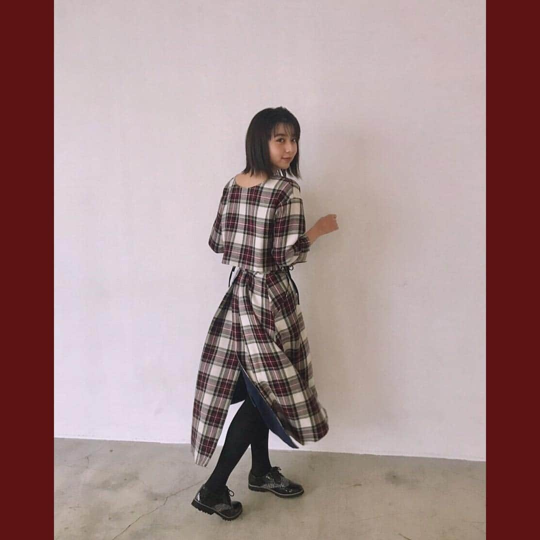 上白石萌歌さんのインスタグラム写真 - (上白石萌歌Instagram)「チェックがキテる。 セットアップはもっとキテる。🏷タグみてね #resyuryu #SOLの時のお洋服だよ」1月15日 12時31分 - moka____k