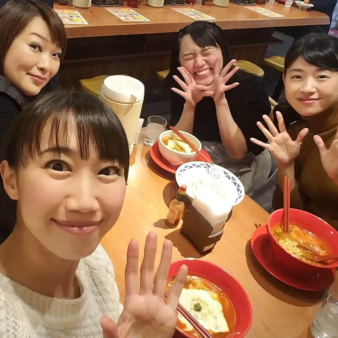 五十嵐サキさんのインスタグラム写真 - (五十嵐サキInstagram)「なんばグランド花月初日ランチ☀️🍴 #亀王  #トマトラーメン  #チーズ  #激ウマ #ハマる味 #替え玉　150円 #勿論 #おかわり #腹二分目 #ごはん#食事 #控えめ　の量にする日もあるけど #体重　増えてた #なんばグランド花月 #本日三回公演 #よしもと新喜劇 #吉本新喜劇 #谷川友梨 #鮫島幸恵 #松浦景子 #五十嵐サキ」1月15日 14時37分 - saki_igarashi