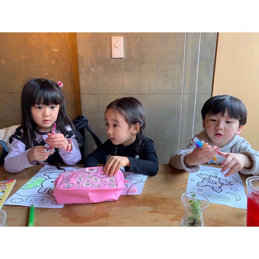 佐々木希さんのインスタグラム写真 - (佐々木希Instagram)「れいかちゃん♡ やっちゃん♡ わーこ♡ いつも勉強になる事ばかり。 ありがとう！  まいちゃん、めぐ。 早く会いたいなぁ。  しっかし、 子供達の成長って早いのぉ。」1月15日 17時58分 - nozomisasaki_official