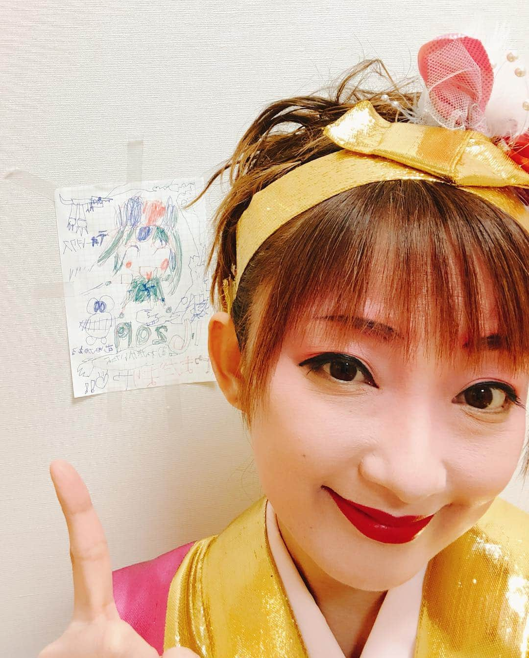 山田まりやさんのインスタグラム写真 - (山田まりやInstagram)「#ムネくん が楽屋に貼ってくれた#お守り 😍❤️✨ママのサインのマネ🤣www ・ #名古屋 #御園座 #暴れん坊将軍  連日大入り😆🙌✨✨✨ ・ #松平健 様と#中村美律子 様 お芝居もショーも素晴らし過ぎて 毎日ご一緒出来て幸せです❣️😍😂✨ ・ 貸切公演がなんと17回‼️😀✨ 有難や❤️有難やー🤣🙏❤️✨ ・ 27日まで公演ありますので ぜひお待ちしておりまーす❣️😆❤️✨」1月15日 18時59分 - mariya.yamada