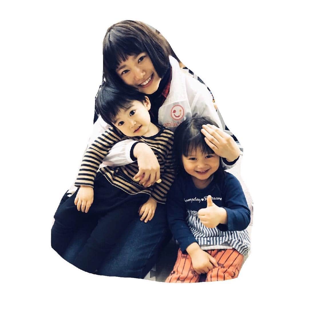 杉咲花のインスタグラム：「ドラマ「ハケン占い師アタル」 ついに明日、一話が放送です。。！ 写真は現場で捕まえた天使さんたちと👼👼 癒されますなぁ。 #ハケン占い師アタル」