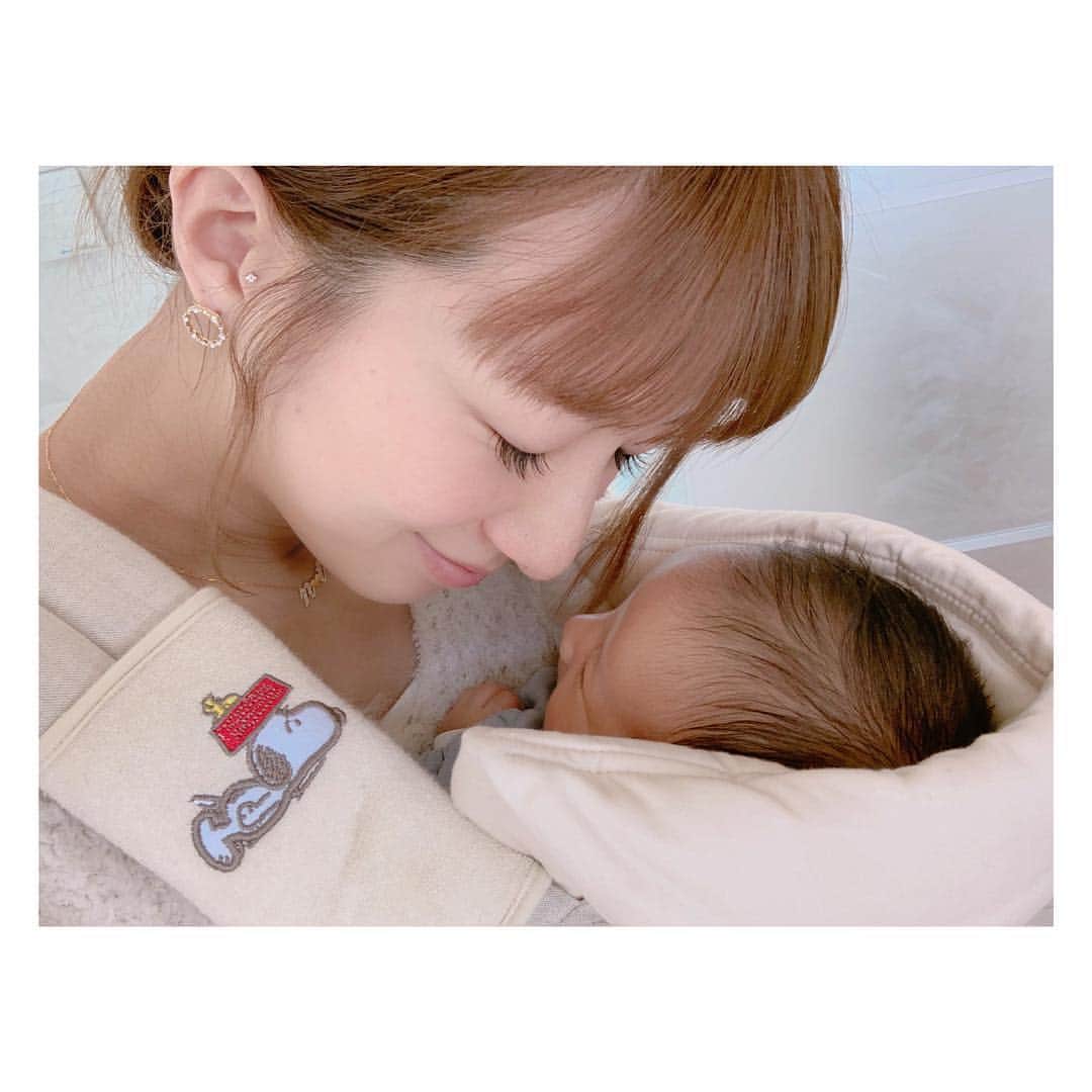 辻希美さんのインスタグラム写真 辻希美instagram 今日もいい感じにおじ様臭 幸空 生後1ヶ月 と8日 おじ様臭 男の子特有 抱っこボーイ 甘えん坊 昼も夜も寝ない 昼間は抱っこ 夜は腕枕 ずっと密着 冬だからあったかい 赤ちゃんカイロ 1月16日 11