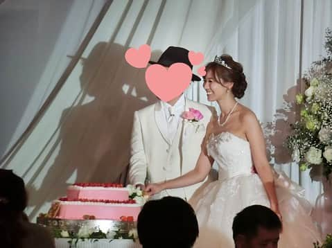 加藤怜さんのインスタグラム写真 - (加藤怜Instagram)「先日の愛香ちゃんの結婚式❤️ ほんとほーんと キレイだったぁー！！ 手作りたくさんで、余興もたくさんで とっても幸せおすそ分けして頂きました🥰 いつものニコ会メンバーと すごい久しぶりにCanCamの時のメンバーにも会えて✨ 同窓会気分も味わえました🤗  愛香ちゃん 末永くお幸せに❤️❤️❤️ #happywedding #結婚式  #ニコ会 #cancam」1月16日 16時38分 - katou_rei