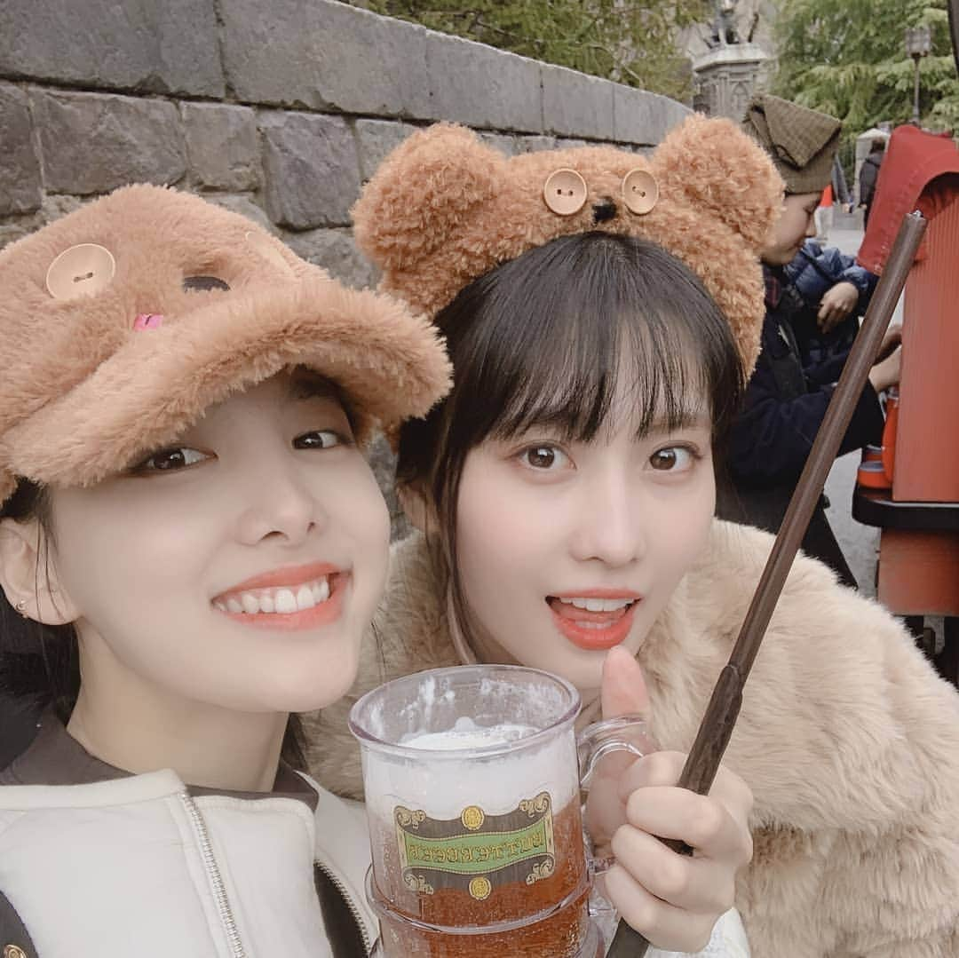 TWICEさんのインスタグラム写真 - (TWICEInstagram)「짜안! 휴가사진🐻🐻」1月16日 11時16分 - twicetagram