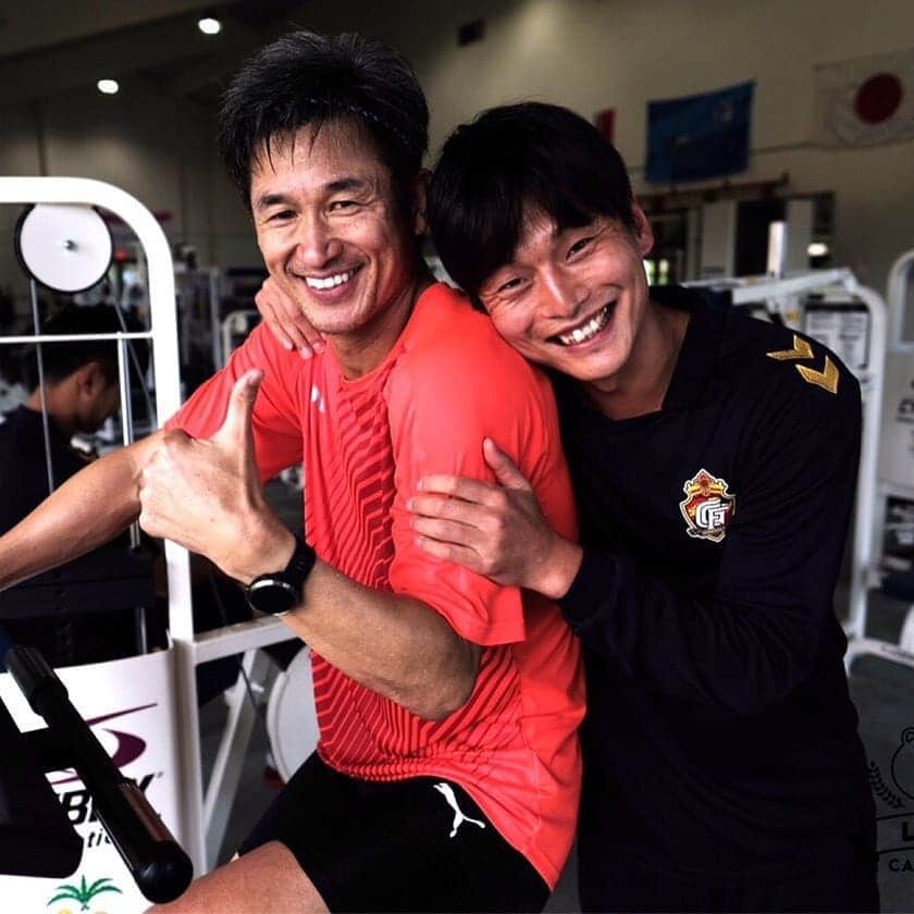 ペ・スンジンのインスタグラム：「Respect. . . #guam  #전지훈련  #경남fc  #慶南fc  #キャンプ  #miurakazuyoshi」