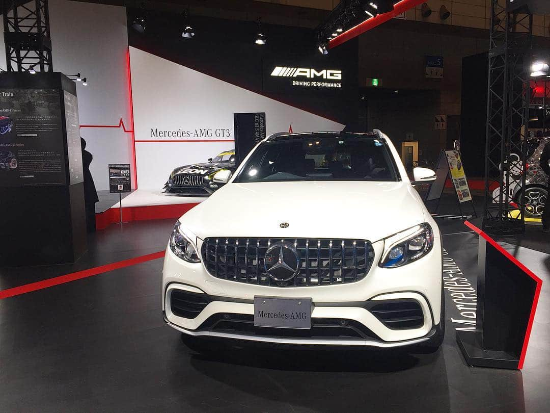 Mai Yamadaさんのインスタグラム写真 - (Mai YamadaInstagram)「お次は、Mercedes-AMG GLC 63 S 4MATIC+ . SUVモデルでありながら圧倒的なドライビングパフォーマンス！ 510馬力、700N・mもの最高出力、0-100km/h加速3.8秒とセグメント最速！！ 4.0ℓ V型8気筒直噴ツインターボエンジン搭載。 . #メルセデスベンツ #メルセデスAMG #mercedes_amg_glc_63_s #glc63s  #オートサロン#東京オートサロン #MercedesBenz #MercedesAMG #mercedesamgglc63s #autosalon#TokyoAutoSalon #MC#DJ#イベントMC#ラジオパーソナリティー #car#veicle#motor#event #山田の車メモ」1月16日 14時28分 - yamadamai_719