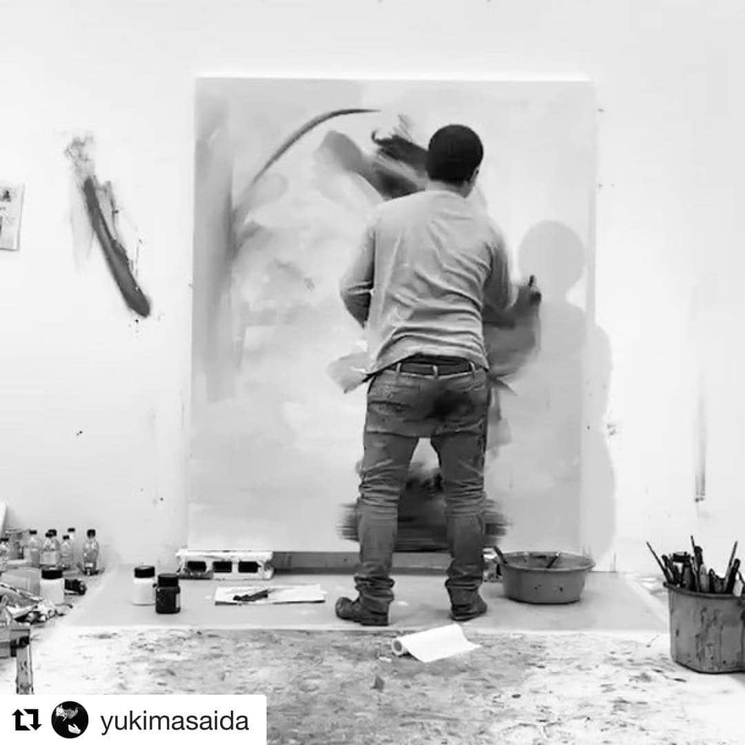 小橋賢児のインスタグラム：「Most amazing time I’ve ever had... Thank you so much 🙏 #井田幸昌 #yukimasaida  #Repost @yukimasaida ・・・ Amazing day today. I was session with @kenji_kohashi  He did a model. Thank you so much Kenji-san! A wonderful painting was finished.」