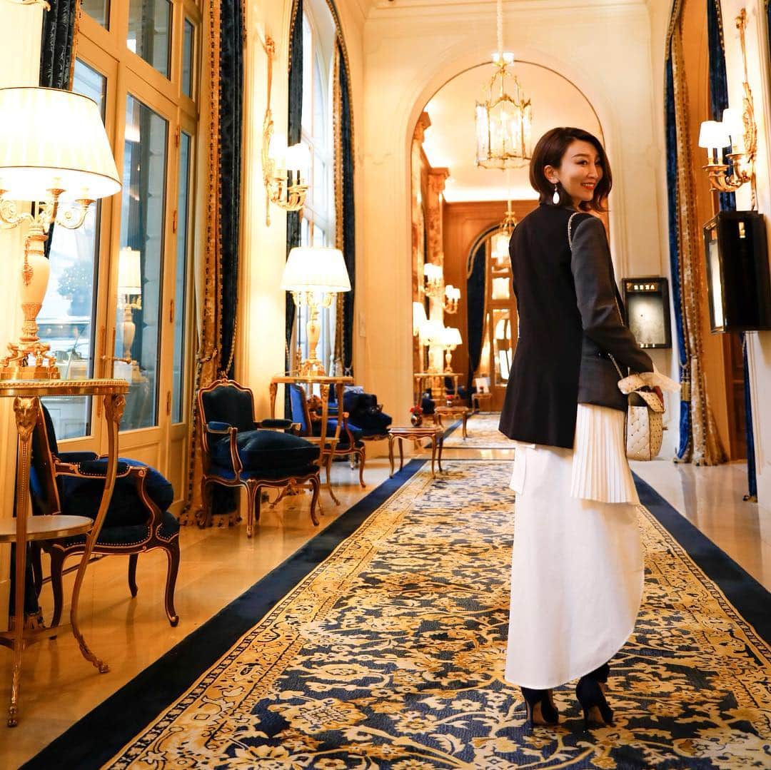 JUNKO（飯田順子）さんのインスタグラム写真 - (JUNKO（飯田順子）Instagram)「またパリに行きたくなる１つは ・ ここのホテルにまた来たいから💛 ・ 上品かつグラマラス世界観を もう1度🌟 @ritzparis #jun__ko_travel」1月16日 19時12分 - jun__ko_