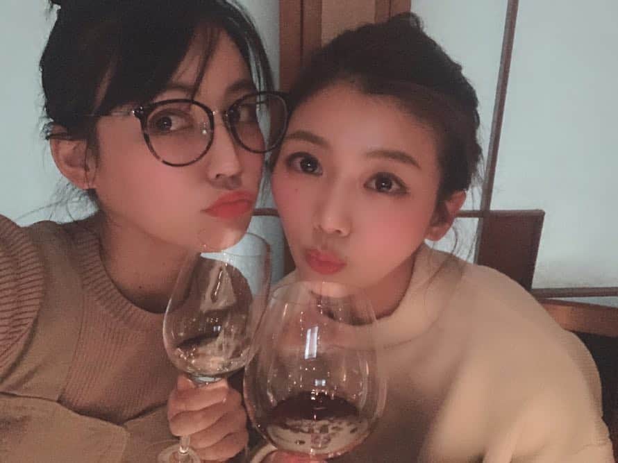 赤谷奈緒子のインスタグラム：「撮影終わってdinnerへ😌 . #久しぶりにゆっくり話せて楽しかった💕 #ありがとう💕 #本日もお疲れ様でした😌」