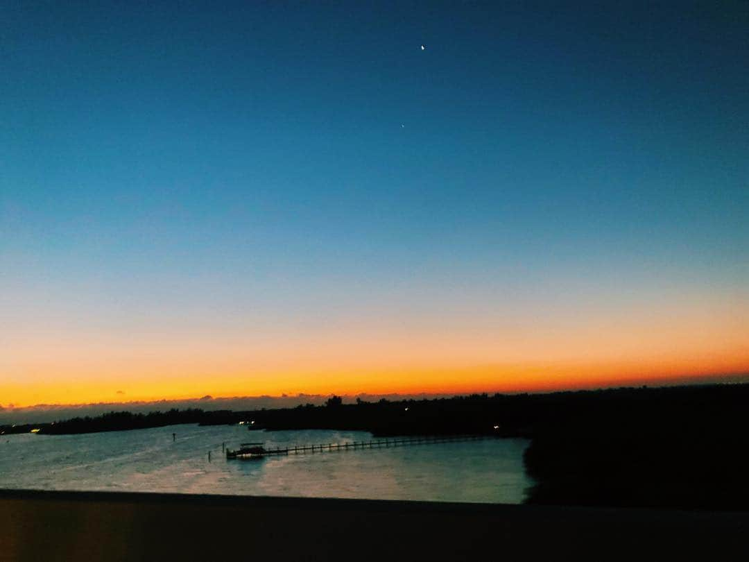 田代凪沙さんのインスタグラム写真 - (田代凪沙Instagram)「Good Morning💙🧡 #Florida」1月16日 21時48分 - nagisatashiro