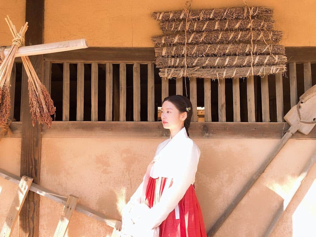 のインスタグラム：「해원이라하옵니다🙏🏻 #기방도령」