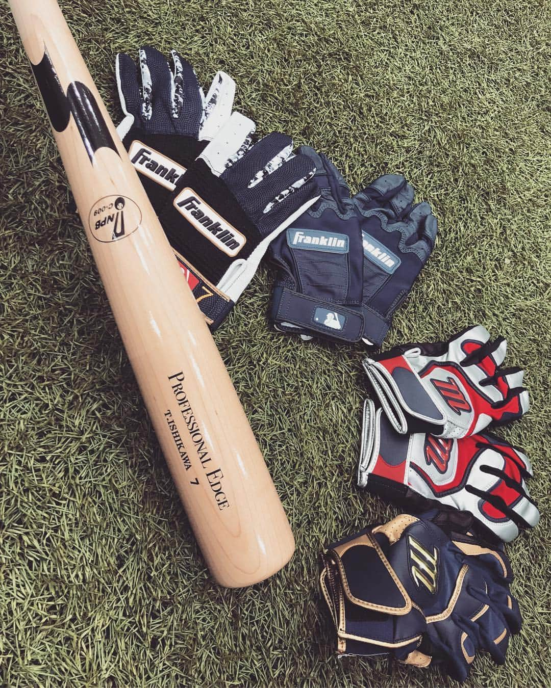 石川雄洋さんのインスタグラム写真 - (石川雄洋Instagram)「nice gear！ * #石川雄洋 #丸山和也 #空凛治療院」1月16日 22時02分 - takehiro.ishikawa_official