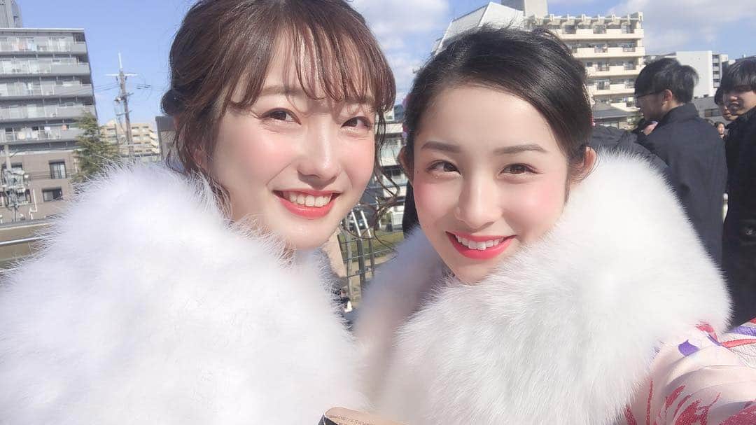 畑中里咲のインスタグラム：「. 成人式でのんこに会えました！！ あんなに人混みっこみのところでのんこに会えてめっちゃ嬉しかったです。テンション上がった。🤸‍♂️💗 . 成人式の余韻に浸りきっているのは私だけですか😭楽しくさせてくれたみんなに感謝です。 . 今日もプロフィールのURL投票よろしくお願いします😌✨ #成人式 #ミスオブミス#ミスコレ#ミスキャンパス同志社女子#同志社女子大学#ミスキャンパス#ファイナリスト#ミスキャン#グランプリ#大学生#京都#奈良 #miss#missofmiss#campus#misscampus#dwc#dwcla#finalist#university#kyoto#nara#japan」