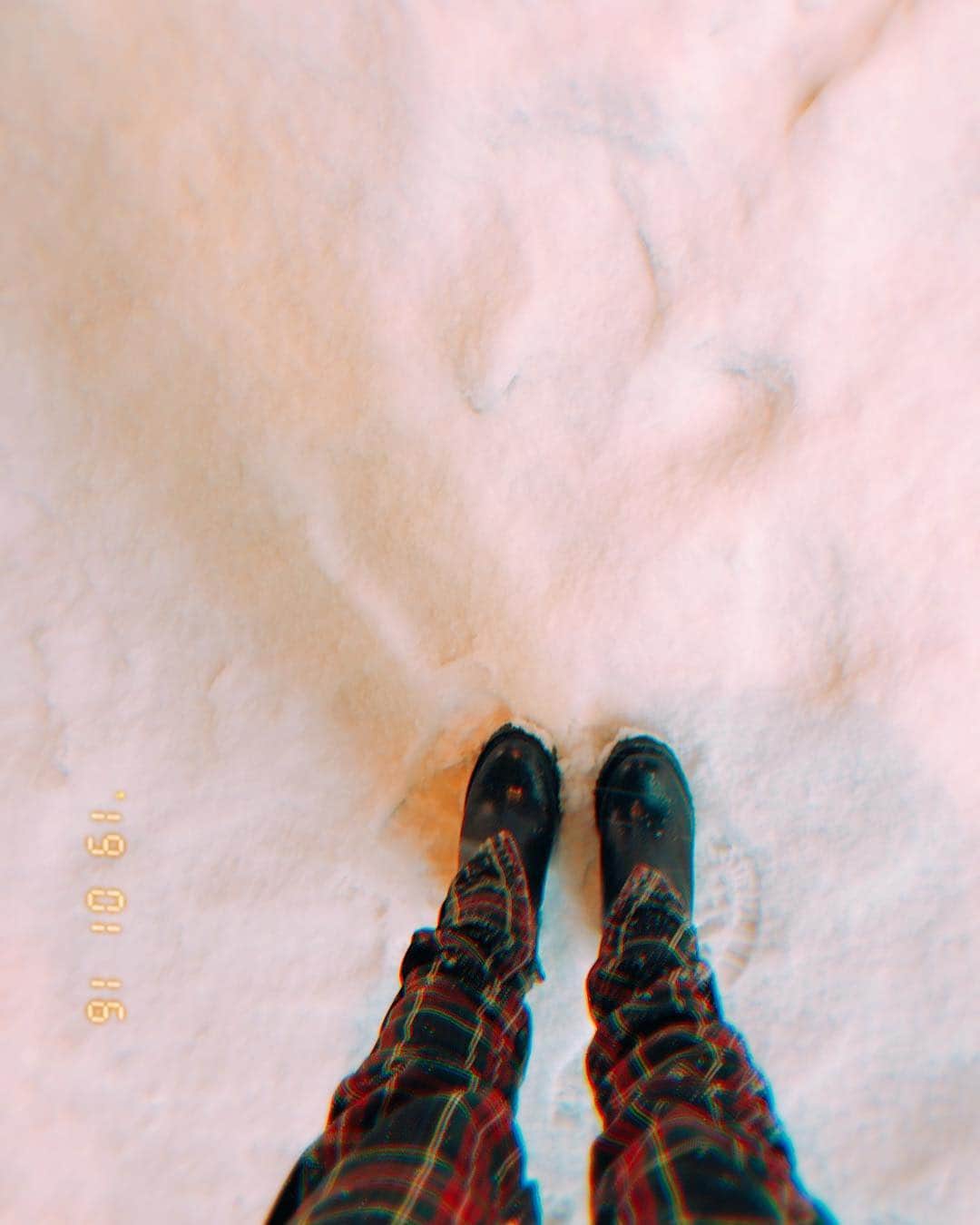 LiSAさんのインスタグラム写真 - (LiSAInstagram)「北海道着いた☻ 明日は振替公演です。 2019年ワンマン始めます。 よろしくお願いしますっ\( ¨̮ )/ #LiSA #core #北海道 #わくわくホリデーホール #はちきょう #雪」1月16日 23時25分 - xlisa_olivex