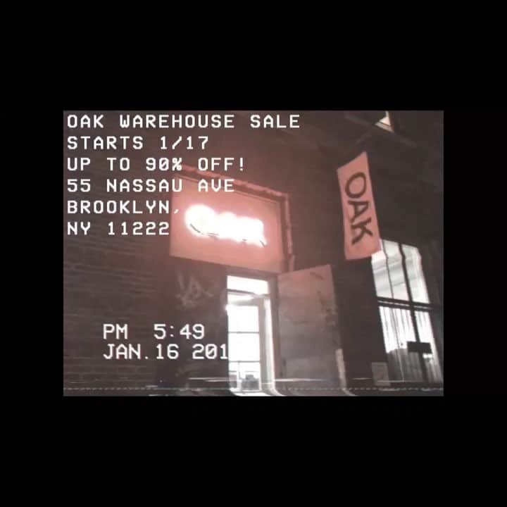 オーク ニューヨークのインスタグラム：「Warehouse Sale in NYC (55 Nassau Ave Brooklyn)and LA (suite 196 at @rowdtla ) starts tomorrow! Shop a ton of OAK past and present collections, samples and vintage pieces 🛍🤭🤑」
