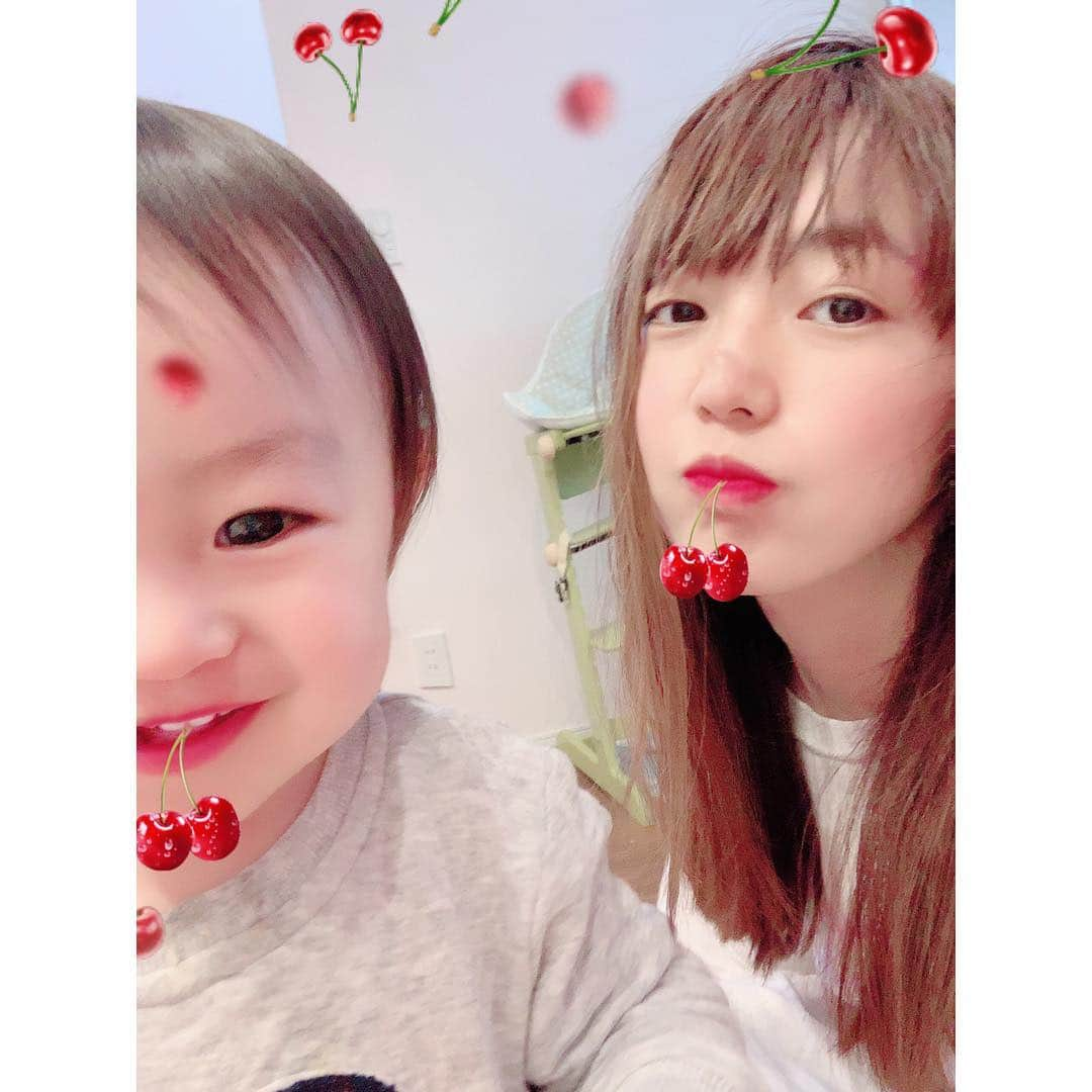 川崎希さんのインスタグラム写真 - (川崎希Instagram)「おはよ〜💓💓💓 朝起きるのが得意なおちびーぬ🐣 目覚まし時計いらずで毎日ほぼ同じ時間に起きるんだ〜⏰ 私はまだまだ朝は苦手だけどがんばるぞ〜☀️ #baby #goodmorning #早起き #ファイト」1月17日 9時57分 - kawasakinozomi