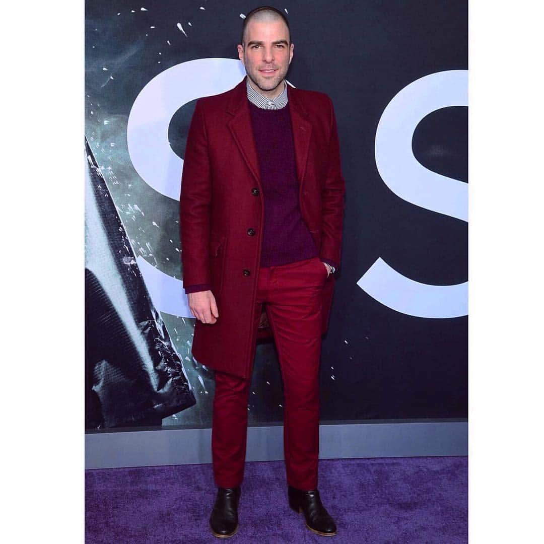 ザカリー・クイントのインスタグラム：「thrilled to be at the glass premiere to support my divine friend @mssarahcatharinepaulson who absolutely shines as per usual. i literally could not be prouder of her.」
