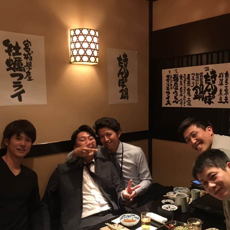 平田真吾のインスタグラム：「昨日は大学の野球部の友達と久々に！！」