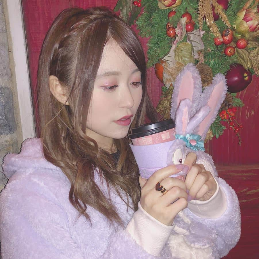 冨吉明日香のインスタグラム：「☕️☕️☕️ . . おやすみなさい🐰❤︎ (すこしだけコメント返してから) . #disneysea #ディズニーシー」