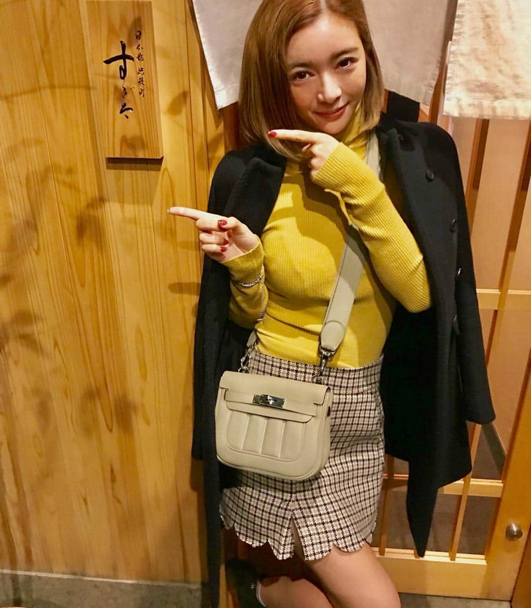 濱野りれのグルメインスタ