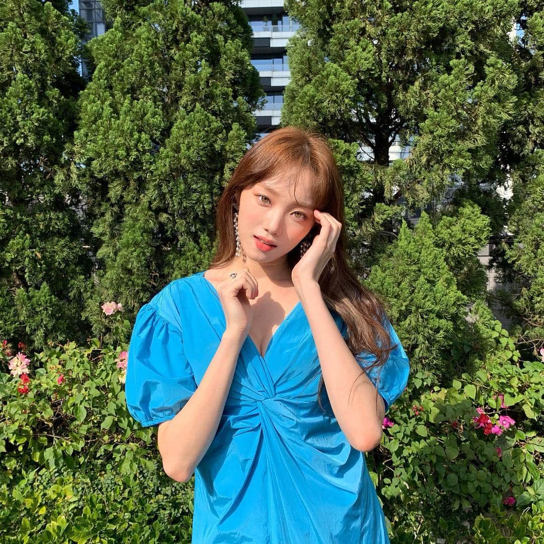 イ・ソンギョンさんのインスタグラム写真 - (イ・ソンギョンInstagram)「🍀🦋❣️ #BeJoyful #SeeYouSoon」1月18日 17時14分 - heybiblee