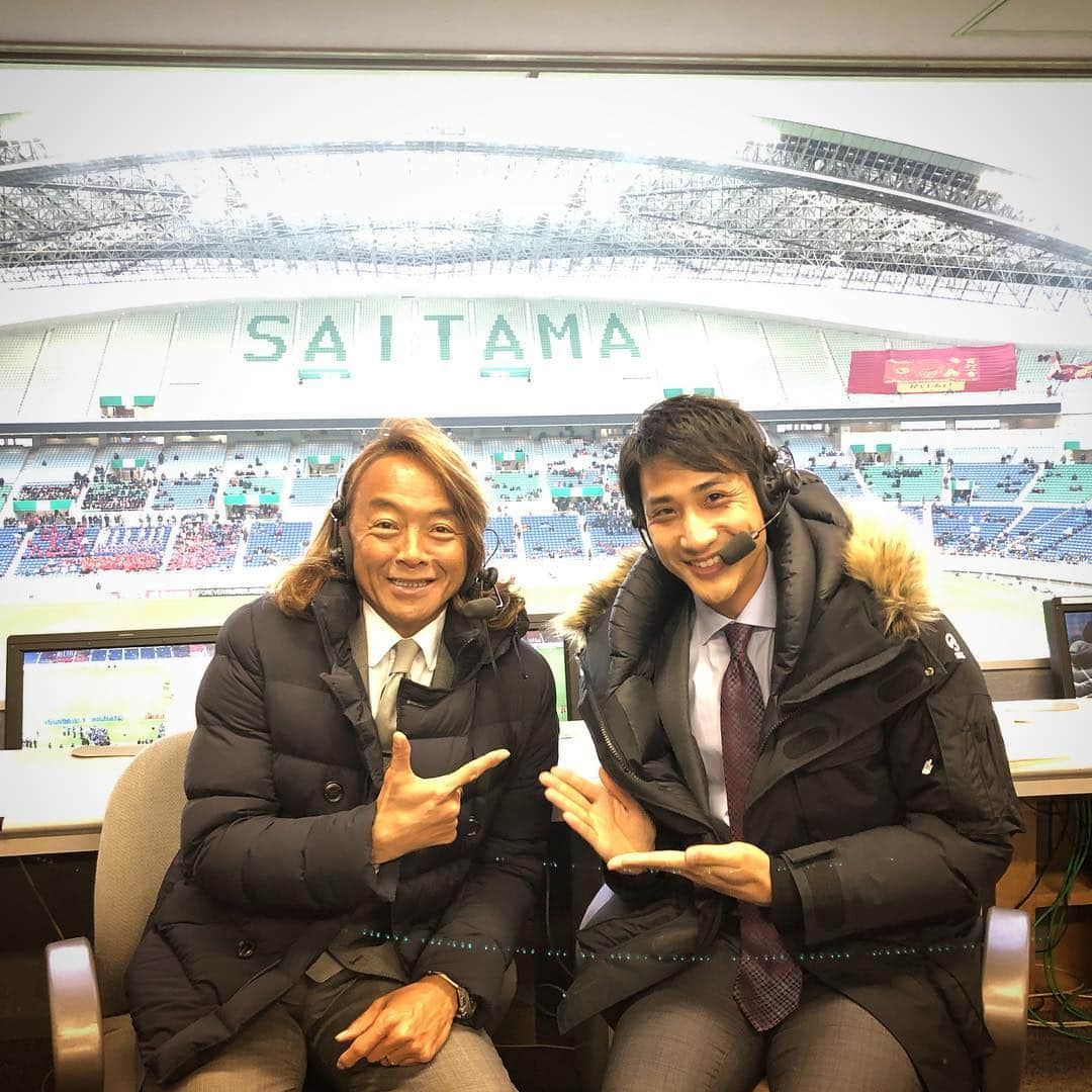 山本紘之さんのインスタグラム写真 - (山本紘之Instagram)「2019.1.12 選手権準決勝  ほろ苦い準決勝デビューとなりました。 それでも何とか喋り切れたのは、解説の北澤さん、サブアナの田中先輩、各所共に取材に行った系列アナウンサーの皆さんのおかげです。 うつむかず、振り向かず、また来年に向けて進みます。  あー、楽しかったなぁ。  #全国高校サッカー選手権」1月18日 18時58分 - yamamoto_hiroyuki.ntv