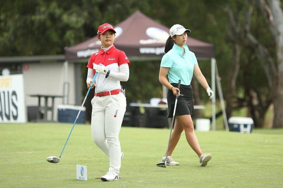 吉田有里さんのインスタグラム写真 - (吉田有里Instagram)「Australian Amateur championship終わりました🇦🇺✨ @golfaust ・ 今日負けてしまいベスト16止まりでした。うーん。💦 3年連続この試合に出させていただき、毎年何か課題を課せられるような、何か私に伝えたいことがあるような、最初から最後までそんな試合でした。 私にとってはすごく意味があった試合だったかな、そんな気がします😞  切り替えて次は2月のオーストラリア女子オープン🇦🇺 また新しい課題に向けて頑張ります⭐️ ・ ・ #ausam  #teamjapan  #jkg」1月18日 21時06分 - yuri_yoshida__