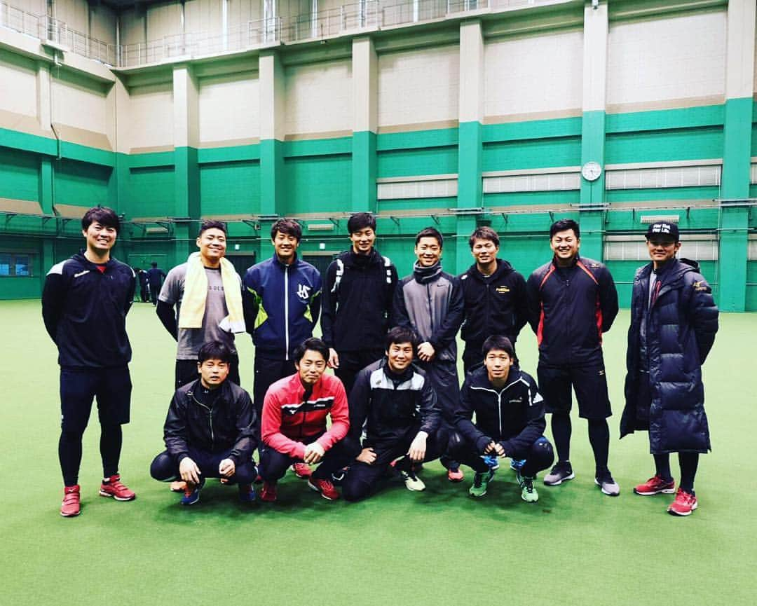 北條史也さんのインスタグラム写真 - (北條史也Instagram)「今年も松山自主トレに参加させてもらいました！ いい練習できました！ 今年も頑張ります。 #松山#坊ちゃんスタジアム」1月18日 21時42分 - f.hojoh