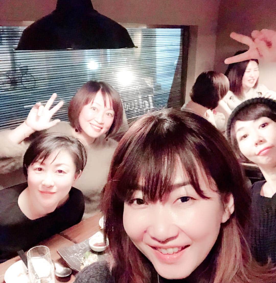 阿部洋子さんのインスタグラム写真 - (阿部洋子Instagram)「#新年会 #仙台放送  #東京チーム  #先輩たち  #食べ過ぎ  #美味しゅうございました」1月18日 22時14分 - hirocoring