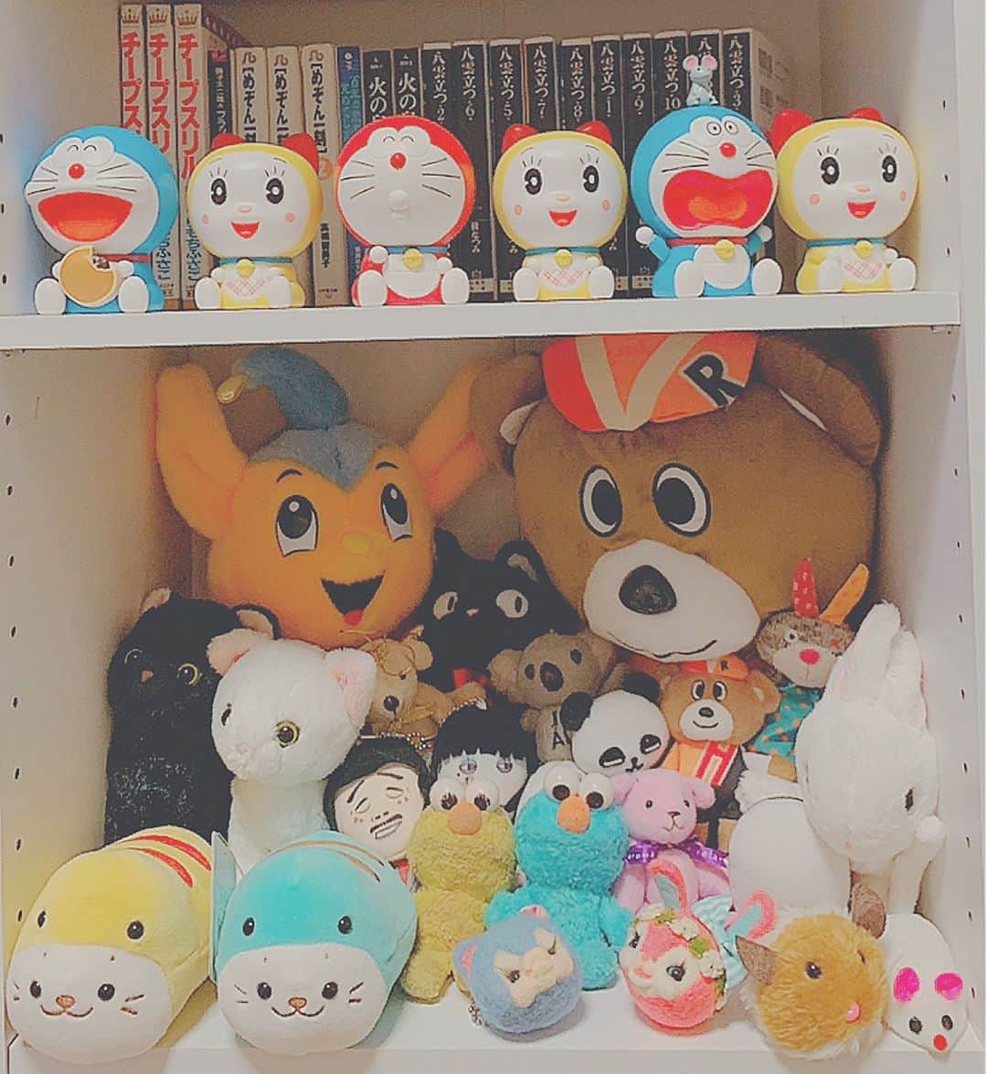 のインスタグラム：「#実家に帰りたくなる #りんりん #ピーポくん #ドラえもん #みじめかわいい」