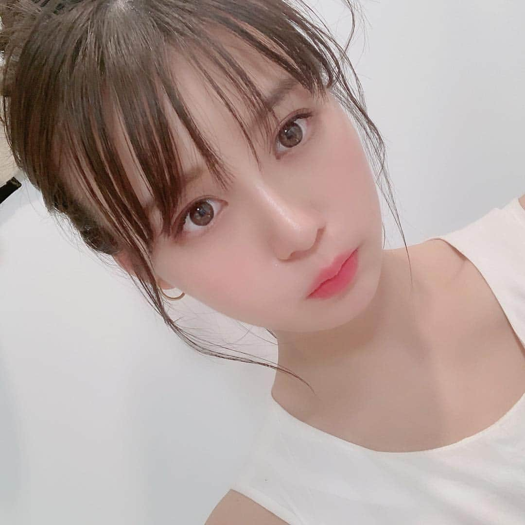 井口綾子さんのインスタグラム写真 - (井口綾子Instagram)「・ たまには自撮り見たいという意見があったので自撮りしてみました⭐️ オススメのカメラアプリとかあったら教えてください🙇‍♀️」1月19日 17時59分 - ayako_inokuchi