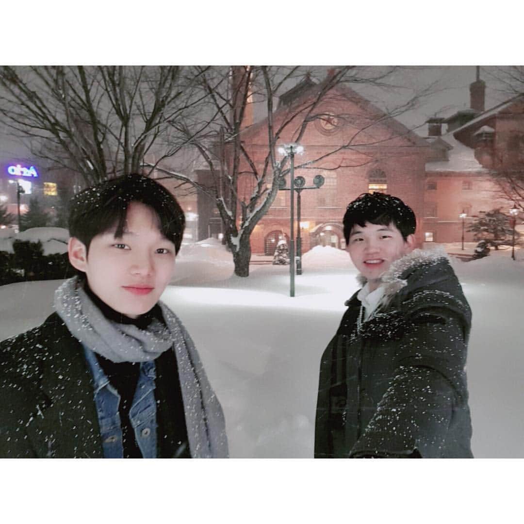 さんのインスタグラム写真 - (Instagram)「강풍.....🤖」1月19日 11時11分 - dongdongisland