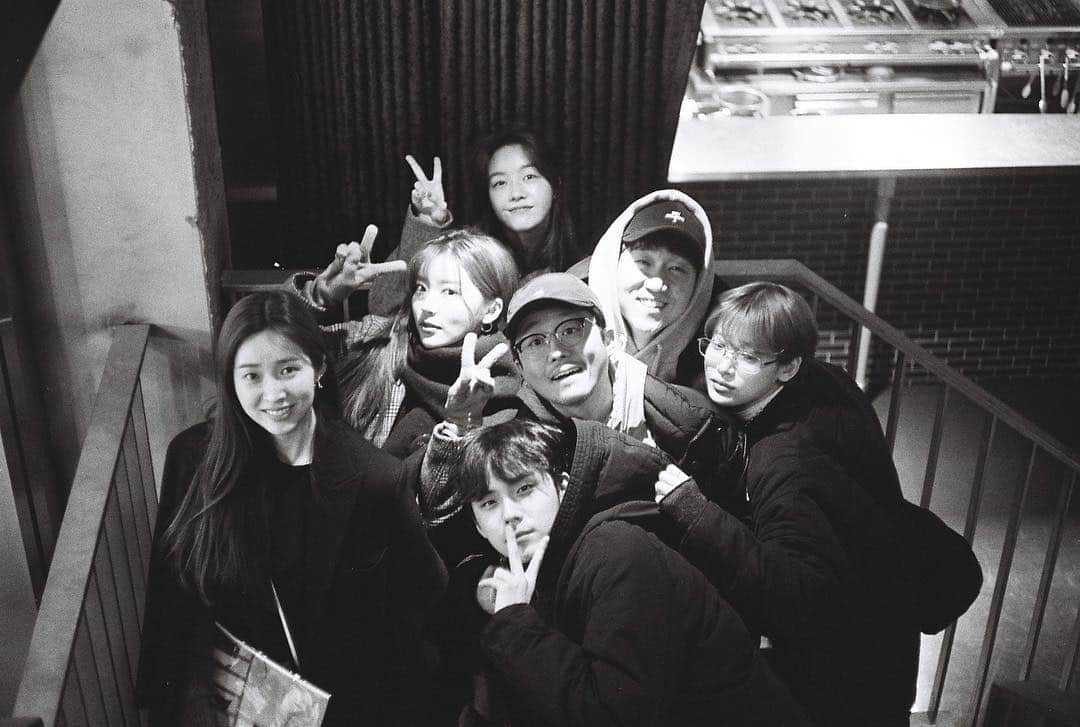 ホン・ジョンヒョンのインスタグラム：「사이좋은😬 #진구는열일중」