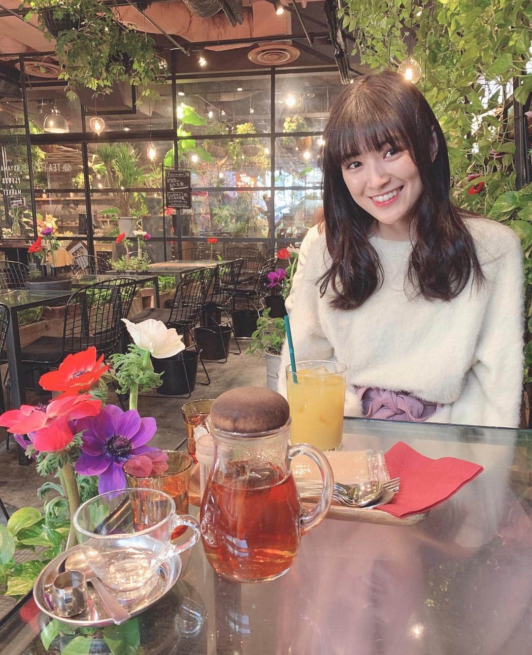優希美青さんのインスタグラム写真 - (優希美青Instagram)「かえぴょんとやっとあけおめできました！ . かわいいお花達に癒されてきました😊」1月19日 17時18分 - mio_yuki