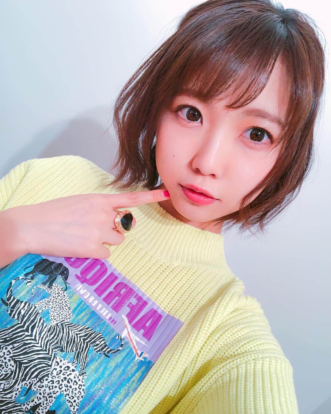 戸田真琴さんのインスタグラム写真 - (戸田真琴Instagram)「右にスワイプすると絵になるよ♥️ まこりん画家さん作！ #illumination #まこりん画家 #girl #selfie」2月17日 21時28分 - toda_makoto