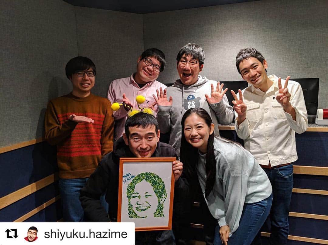 関根麻里さんのインスタグラム写真 - (関根麻里Instagram)「#Repost @shiyuku.hazime with @get_repost ・・・ 麻里ちゃんMCの「KUSUKUSU」ラジオ収録が浅井企画祭り的な事に。収録後はマネージャーさん、芸人の後輩ちゃん達とご飯行来まして。みんな大盛り食べてました。  #浅井企画」2月17日 14時23分 - marisekine