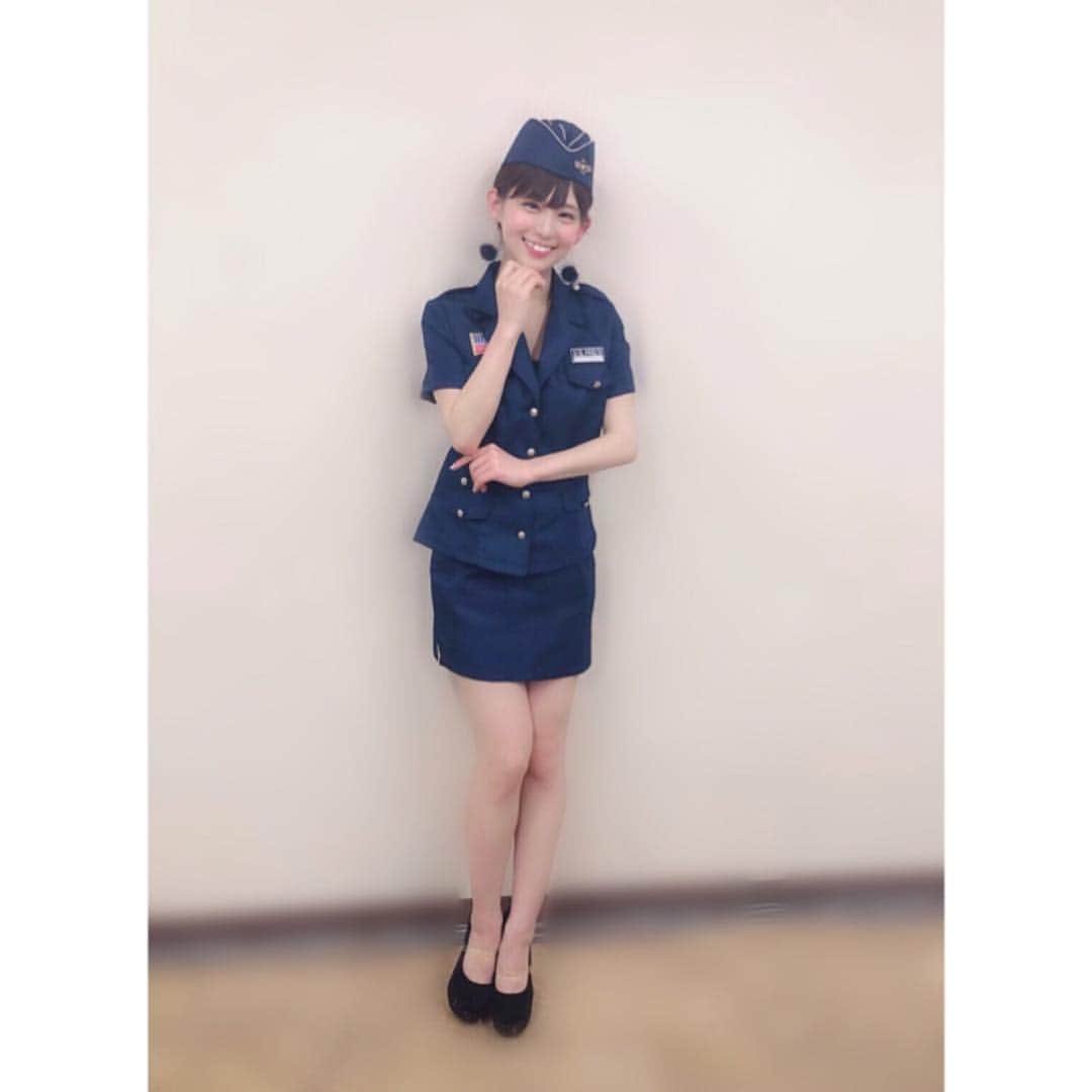 岡田美紅のインスタグラム：「昨日の #コスプレ 写真😋💕 空軍らしい✈️♪ 久し振りの #本日のお座りぽぽさん」