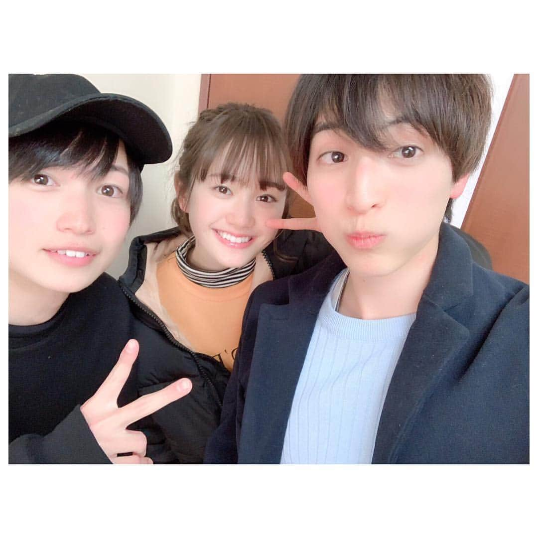 尾碕真花さんのインスタグラム写真 - (尾碕真花Instagram)「. . リュウソウジャーの秘密！ が公開されましたね〜😏 . 幼馴染3人で紹介したよーーー！ . 案外私たちが幼馴染ってこと知らない人がいるみたい！！😳 . 是非見てね！！！ . もう見たよ！！って人も何回でも見るんだーーーー笑 . #騎士竜戦隊リュウソウジャー #リュウソウジャー #一ノ瀬颯 #綱啓永  #尾碕真花」2月17日 20時22分 - ichika_osaki_official