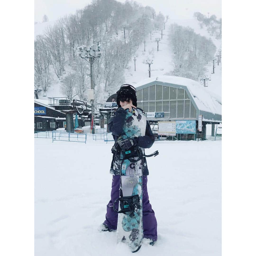 中川ジュリアのインスタグラム：「2日間死ぬほど練習してボロ雑巾から雑巾くらいにはなった😊転び具合いが！また今年中に行きたい」