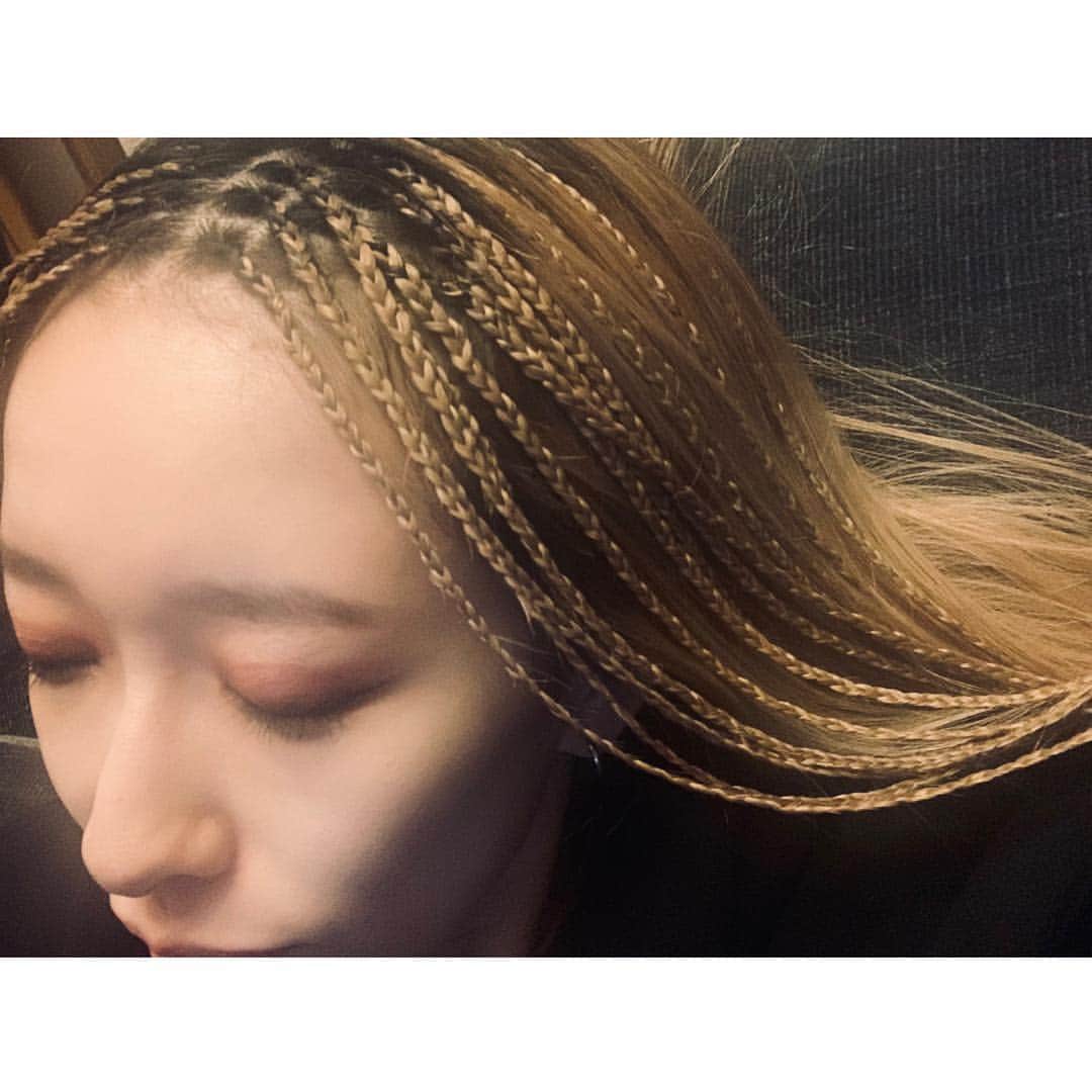 加藤ミリヤさんのインスタグラム写真 - (加藤ミリヤInstagram)「braids🔯 #ブレイズ #braids #hair」2月13日 19時06分 - miliyahtokyo