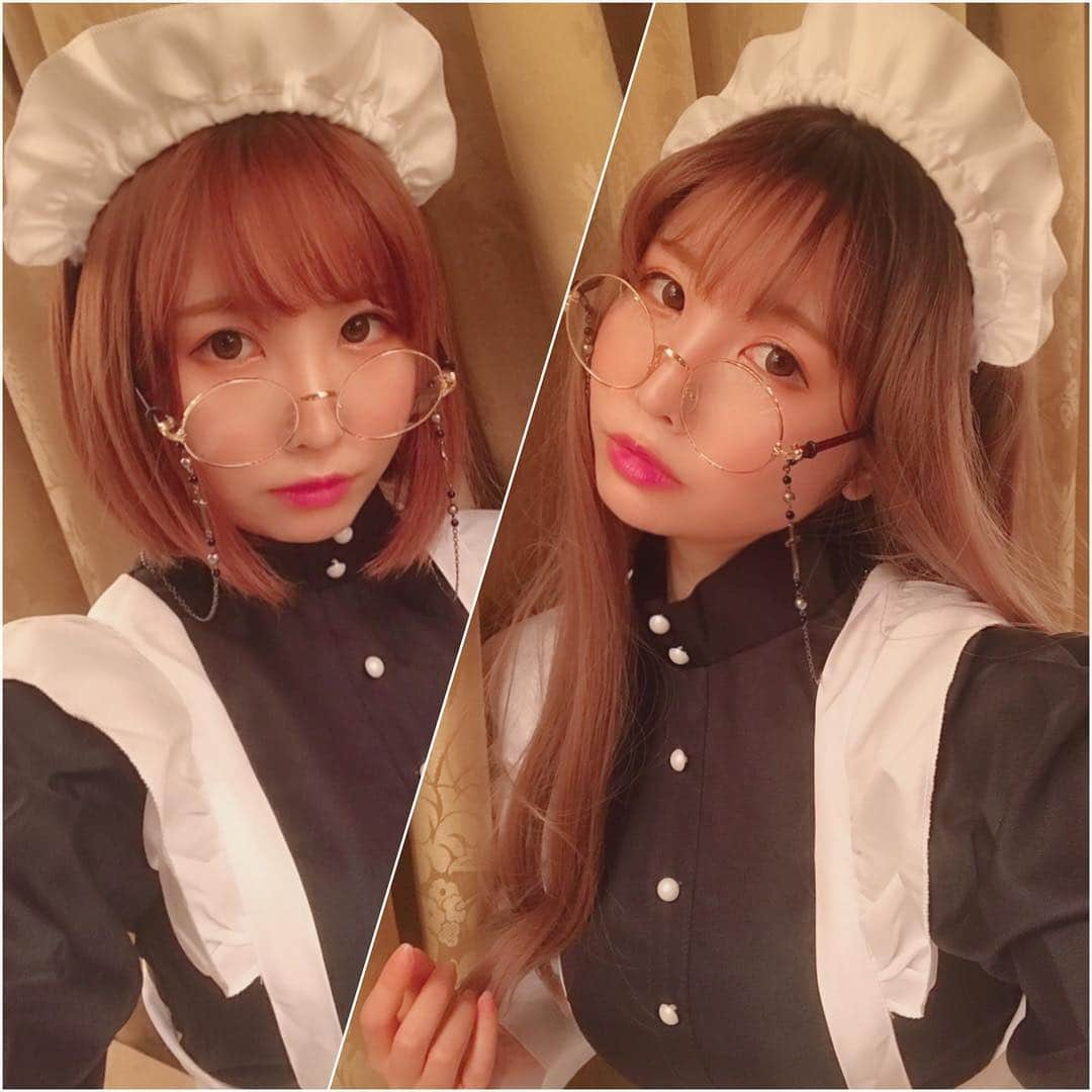 しらほしなつみさんのインスタグラム写真 - (しらほしなつみInstagram)「❤︎ 眼鏡のメイドさん🍷 どっちが好き？ ・ #メイド #メイドコスプレ #メイド服 #maid #コスプレ #コスプレイヤー #cosplay #cosplaygirl #cosplayer #眼鏡 #メガネ女子 #japan #japanesegirl #follow #followme #フォローミー #ウィッグ #カラコン #makeup #メイクアップ #粉我 #动漫 #角色扮演 #角色扮演者 #팔로우 #셀스타그램 #코스프레 #애니메이션」2月13日 20時41分 - shirahoshi.natsumi