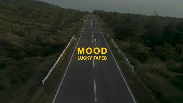 田口恵人のインスタグラム：「LUCKY TAPES「MOOD」のOfficial Video が公開されました🎥  是非、映像と一緒に観てラッキーの音楽に浸ってみてね。  Starring:Kai Takahashi Director:Kei Murotani  Cinematographer:Shion Matsumoto Special thanks:Iori Ando  youtu.be/0cn1YTpDIUg  #luckytapes #mood #MV」