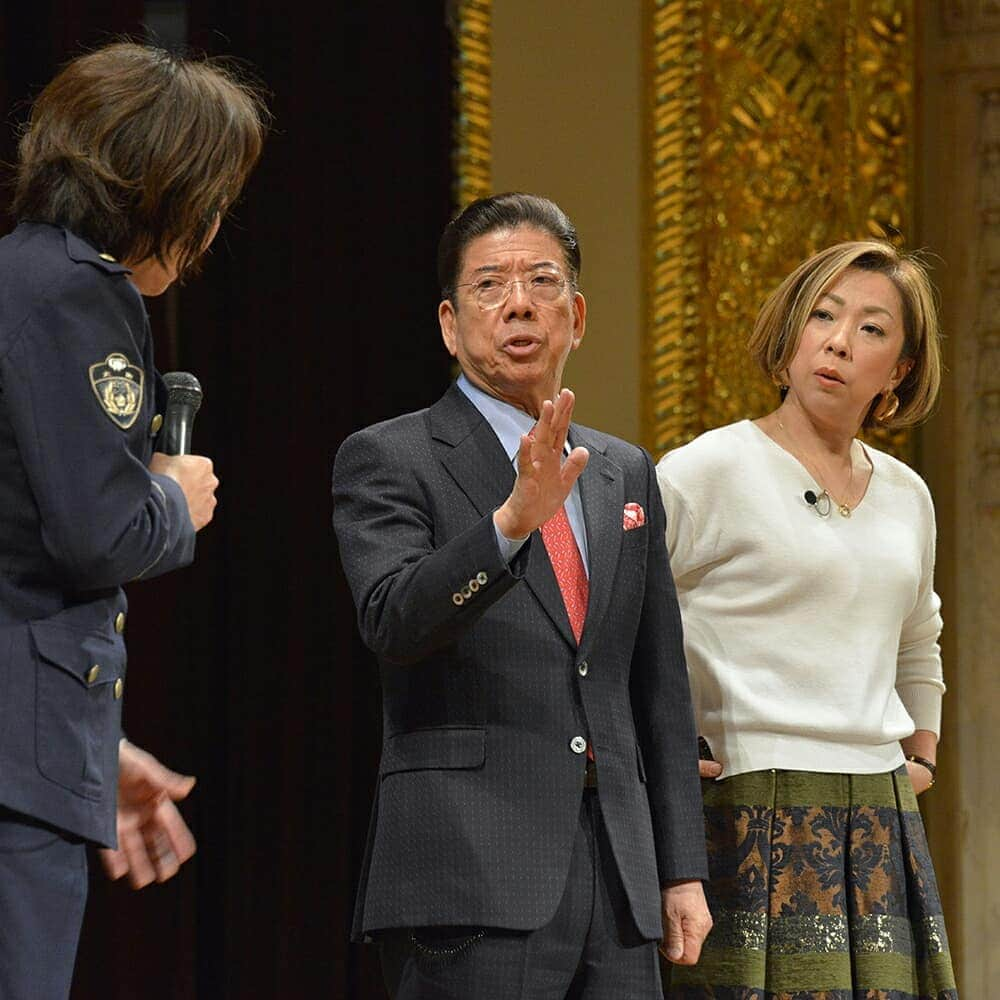 大阪府警察さんのインスタグラム写真 - (大阪府警察Instagram)「2月2日、大阪市中央公会堂において、「2.2安全なまち大阪 実現への挑戦」を開催しました。特別ゲストに「大阪府安全なまちづくり大使」を務める西川きよしさん、西川かの子さんを迎え、オール大阪による特殊詐欺の被害防止を呼び掛けました。 #大阪府警察公式#大阪府警察#音楽隊#フレッシュウインズ#特殊詐欺#安全なまち大阪#大阪府安全なまちづくり大使#西川きよし#西川かの子」2月14日 10時16分 - fukei_koho