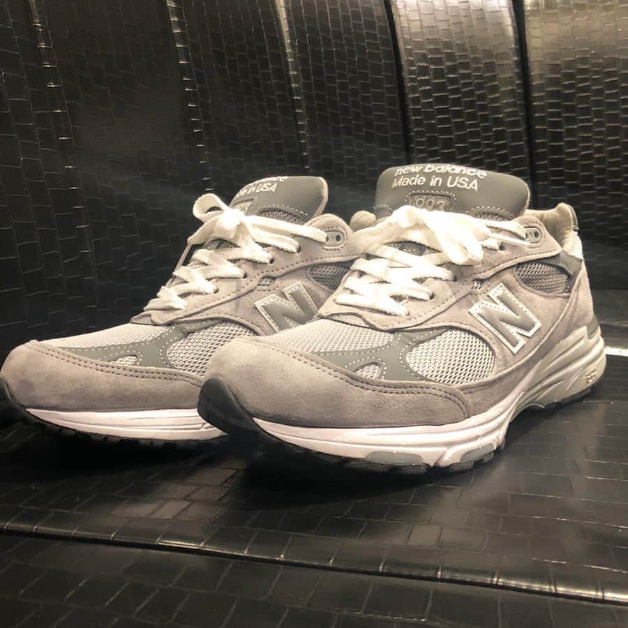 大地洋輔さんのインスタグラム写真 - (大地洋輔Instagram)「やっと！やっとこさ念願のnew balanceのMR993買えました！  やっとです！！ ずっと欲しかったけど、なかなか手に入らなかった！！ 凄い嬉しい！！！ 大切に履こう！！ ・ ・ ・ ・ ・  #nb993 #mr993 #m993 #newbalance #madeinusa  #スニーカー同好会」2月14日 2時05分 - dienoji_ohchi