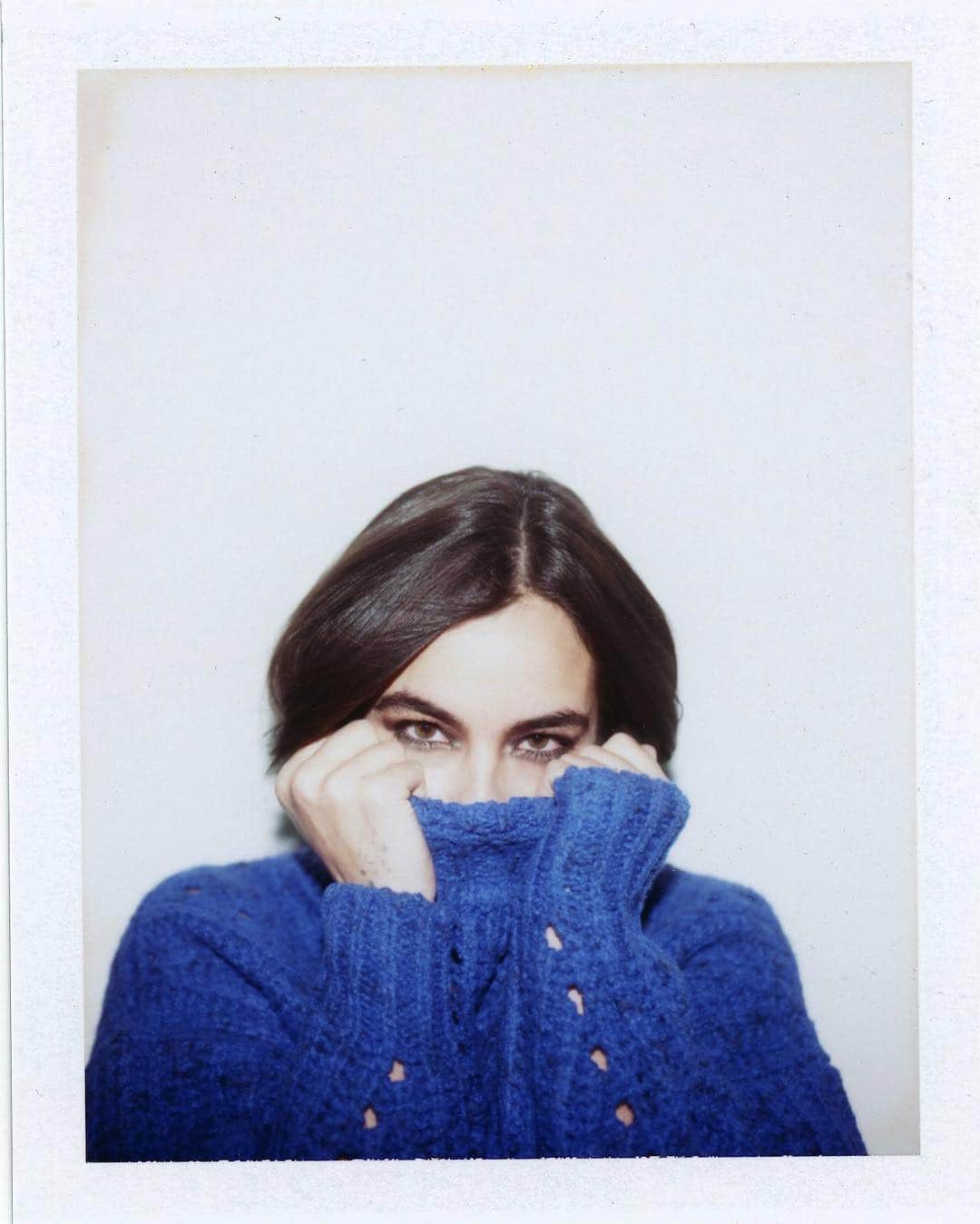 アラナ・マスターソンさんのインスタグラム写真 - (アラナ・マスターソンInstagram)「Polaroids. 🌧🦕💙」2月14日 4時16分 - alannamasterson