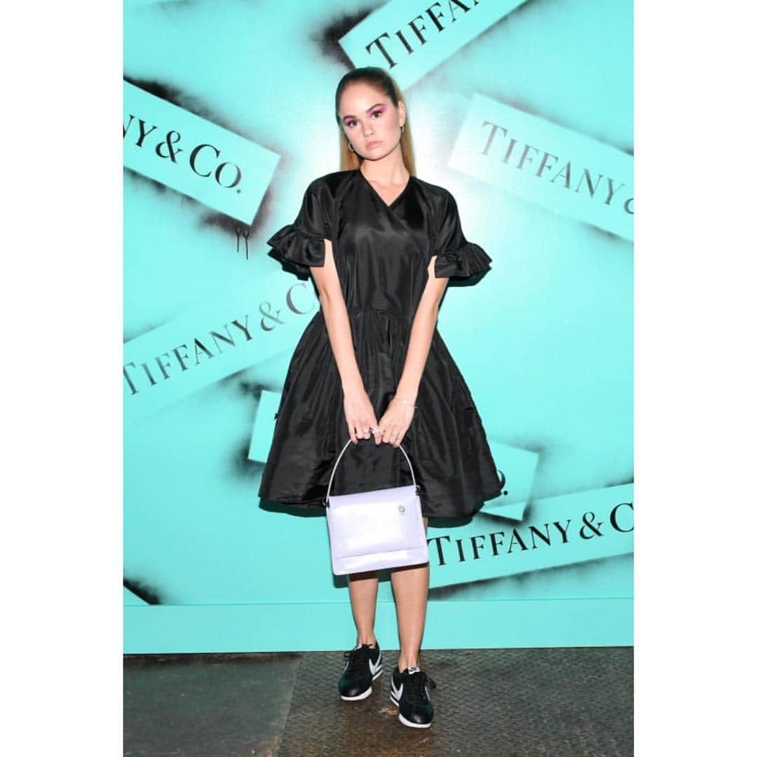 デビー・ライアンのインスタグラム：「@tiffanyandco on the gorgeous celebration of being young and in love in 2019, and all the different ways that could look to my n my friends 🥀」
