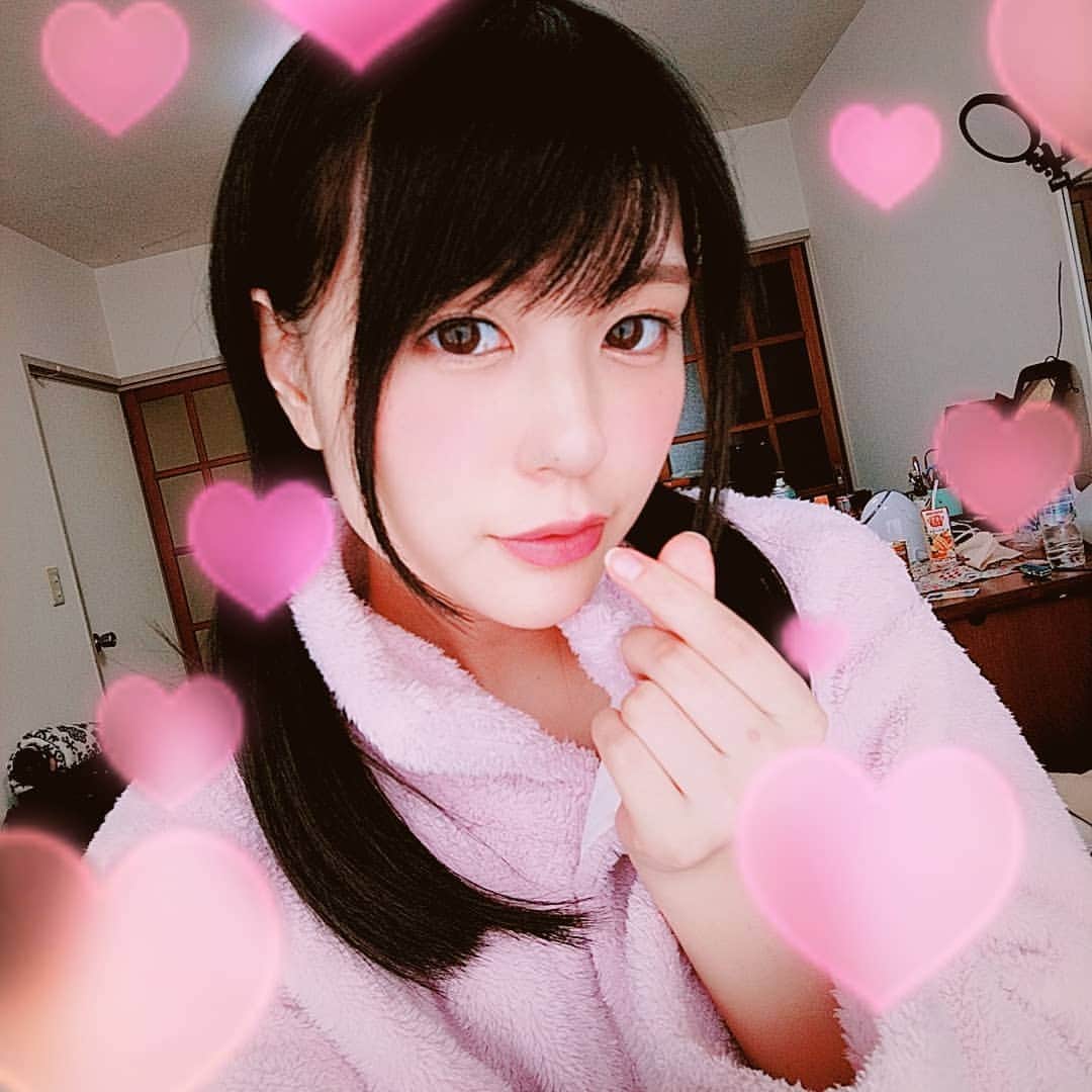 藤波さとりのインスタグラム：「ハッピーバレンタイン❤ #av女優 #ハッピーバレンタイン」