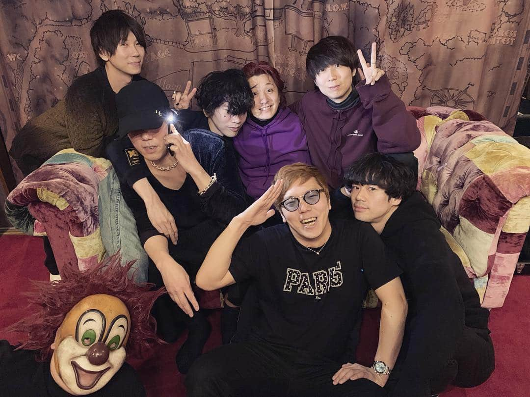 HIKAKINさんのインスタグラム写真 - (HIKAKINInstagram)「昨夜、みんなと朝まで楽しく飲みました。一人一人全員と、めちゃくちゃ語り合いました。マジで楽しかった。  #セカオワハウス」2月14日 13時17分 - hikakin